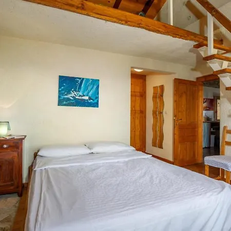 Celestina By Guide 别墅